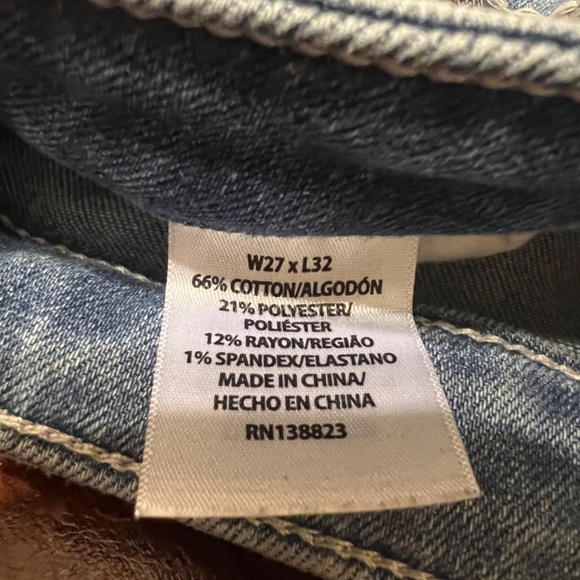 Shyanne Women’s Jeans - Picture 5 of 5